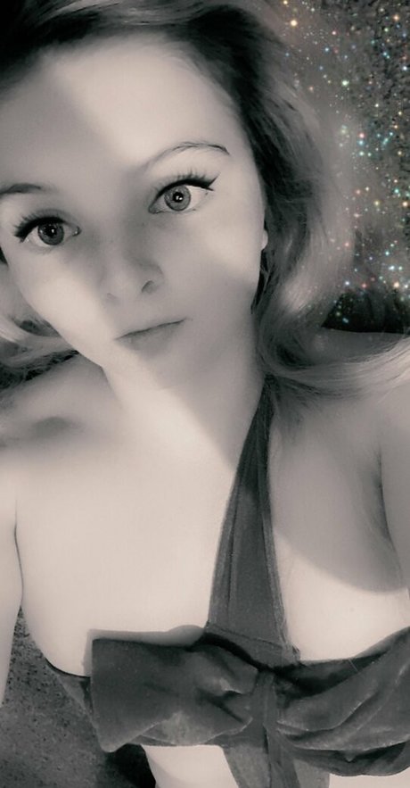 ébène cum onlyfans porno sympa photo