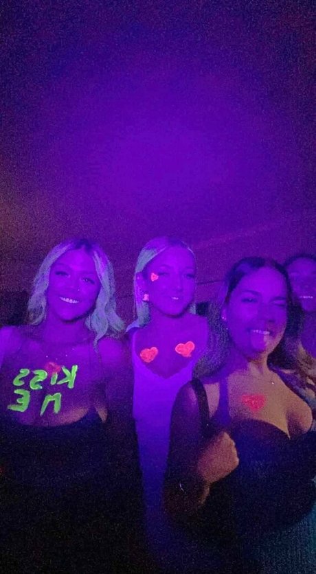 Chantelle A star érotique galerie