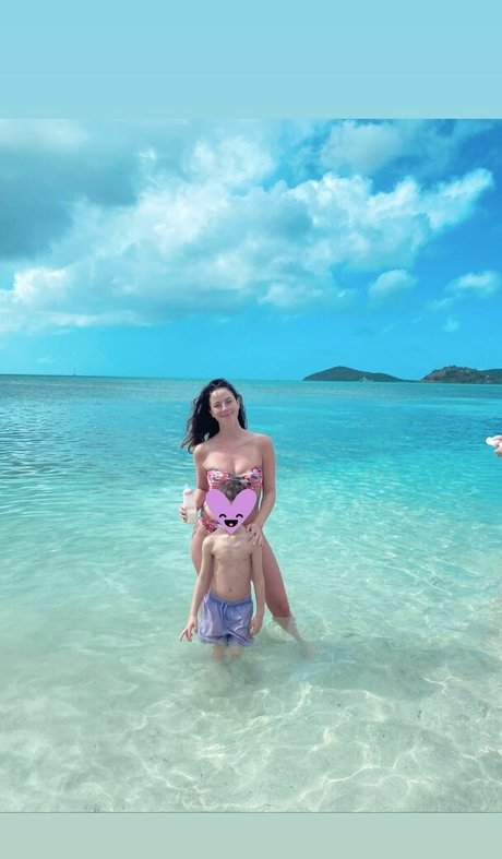 Kaya Scodelario star exclusive photo