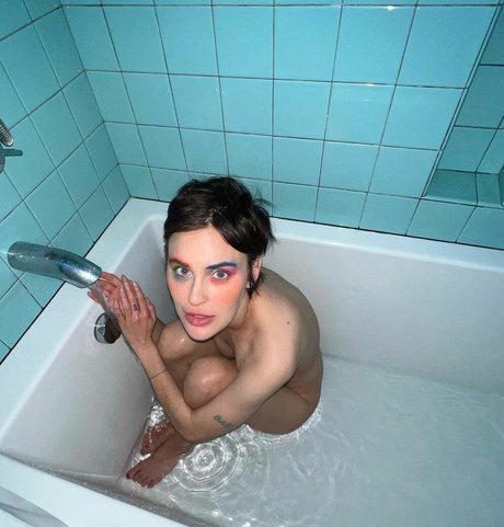 Tallulah Willis modèles nus galeries