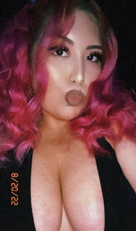 Lightnesss modèle nu galerie