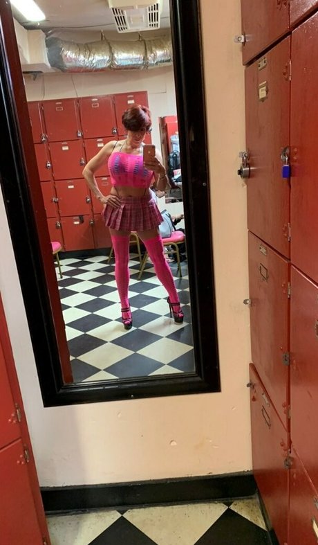 Luna Mons actrice pornographique images