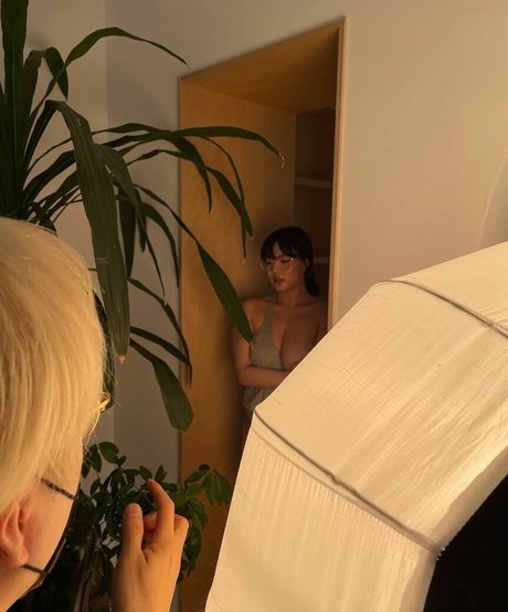 Leehee Roah étoile chaude galeries