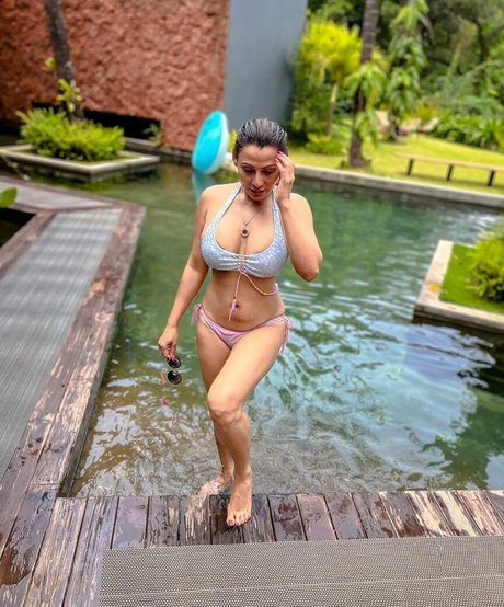 Karrishma Kar actrice nue archive