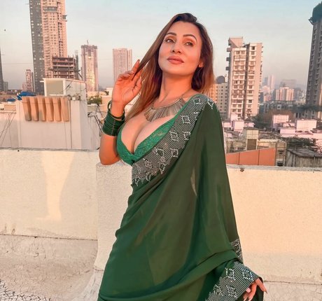 Karrishma Kar étoile de haute qualité photo