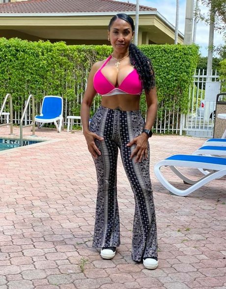 Odalys Borrero star du porno érotique archive