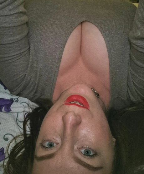 pawg rousse uniquementfans pornographique en haute définition photo