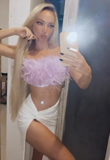 Yana fire modèle porno archive