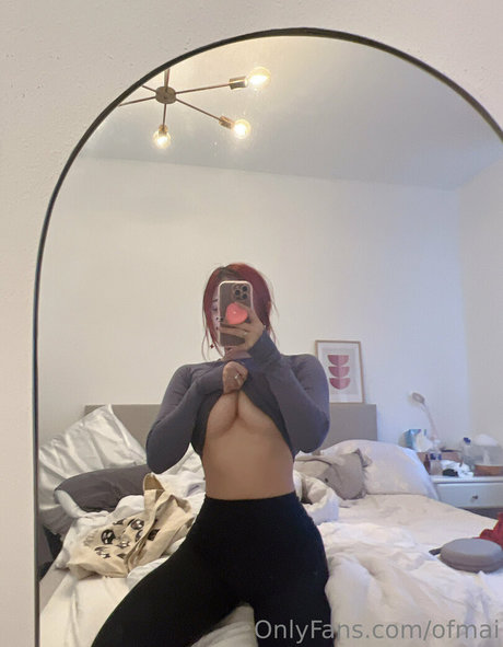 Mai Le star du porno sympa des photos