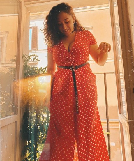 FromRomeToNaples modèle chaud photos