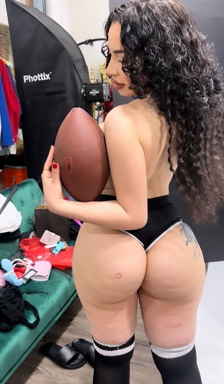 pom-pom girl nue onlyfans meilleur pornographique image