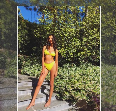 doigté ébène onlyfans sexy jolie des photos