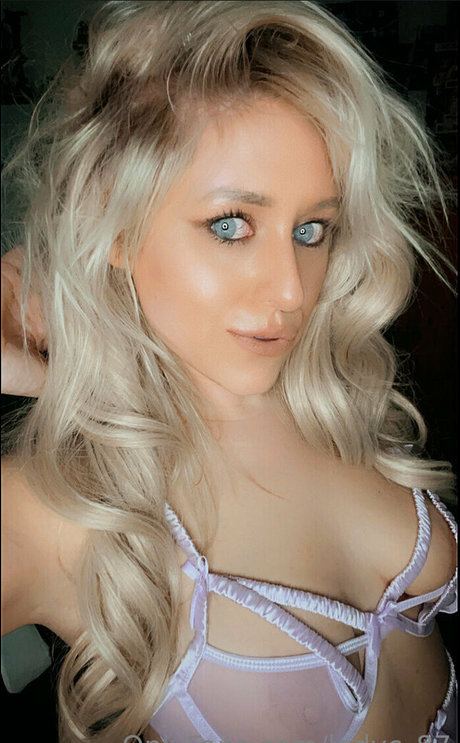 Ladyc 87 modèle artistique galerie