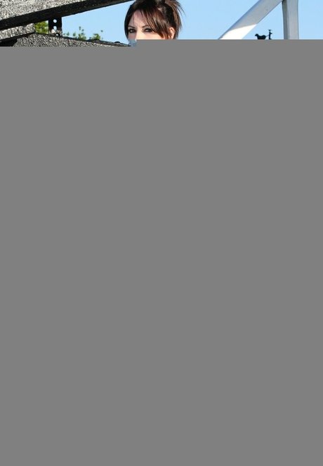 Missminiskirt star du porno sympa image