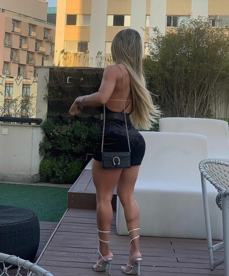 Ruth Teles modèle meilleur images