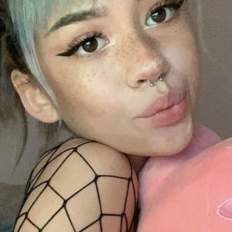 deathtonotsam modèle exclusif photos