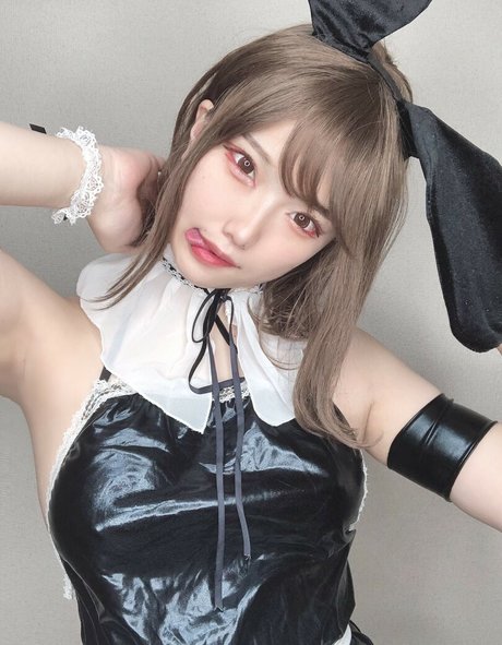 Asahi Tachibana star du porno sexy photos