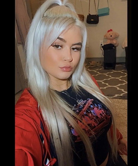 babye1218 star du porno en haute qualité galerie