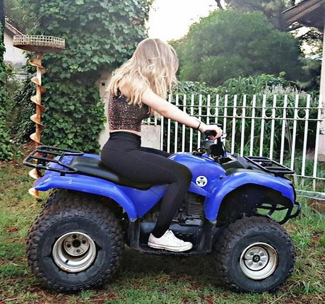 Milena Asquini modèle joli img