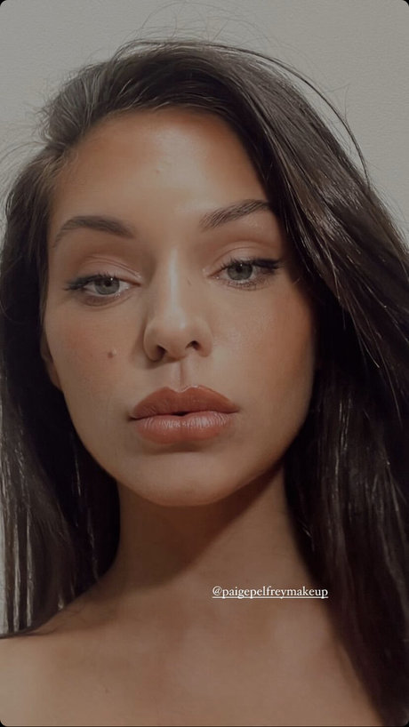 Alyssa Lynch étoile érotique images