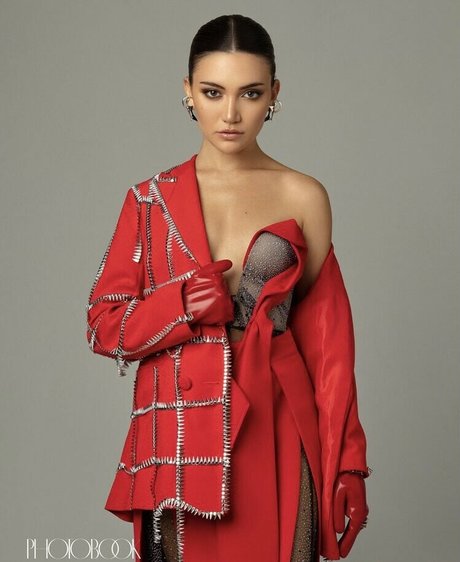 Daniela Nieves joli modèle photos