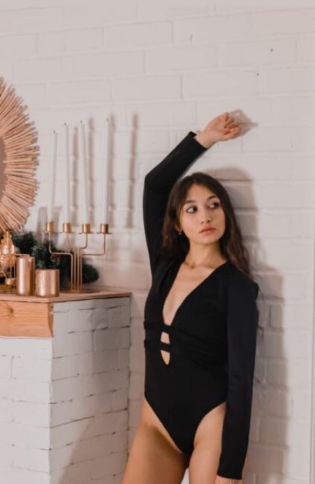 Yulia Sweet Girl étoile parfaite galerie