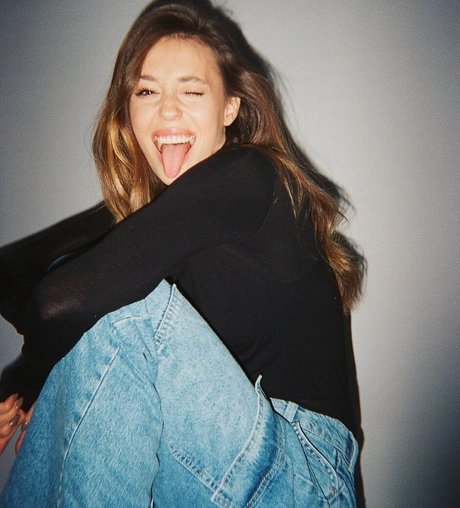 Izabella Krzan actrice de grande qualité des photos