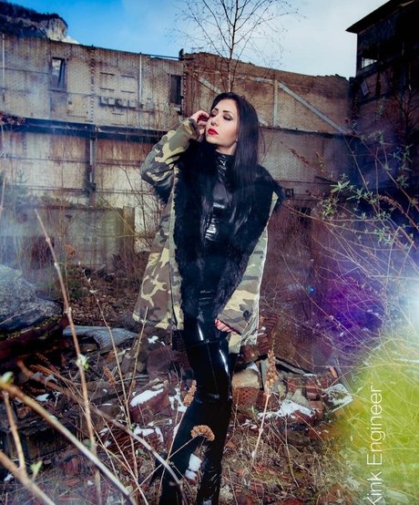 influenceur asiatique onlyfans parfaite haute qualité photo