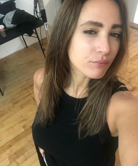 pom-pom girl blonde onlyfans parfait exclusif photos