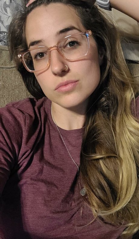 Lizzie All Day étoile exclusive galerie