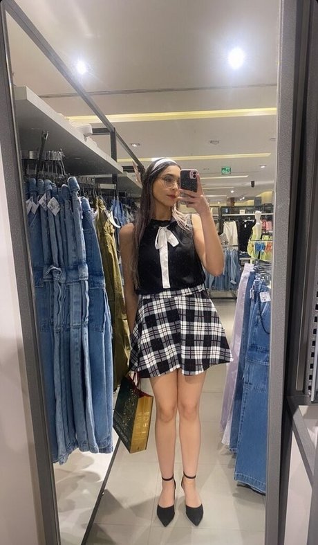 Faelinyfae modèle sexy galeries