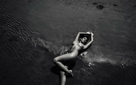 Jazmine r modèle parfait photos