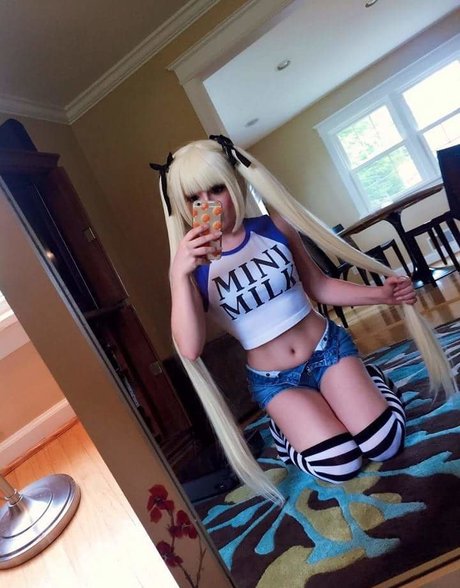 Aara Lee star du porno exclusive image