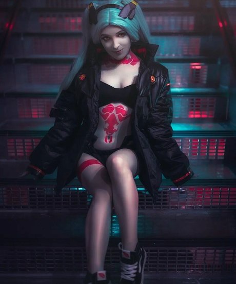 Aara Lee modèle meilleur images