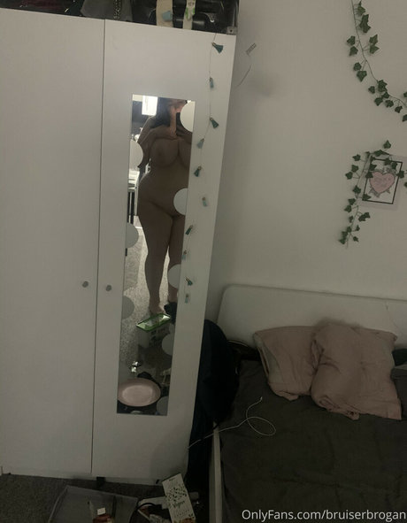 Bruiserbrogan star du porno sympa galeries