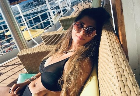 Meredithblake modèle adulte galeries