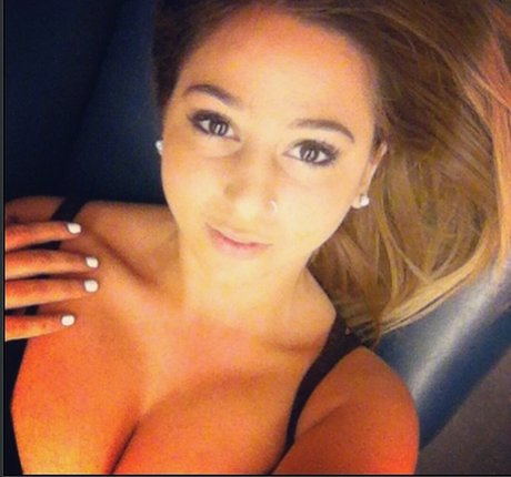 Wears ren nus star du porno image