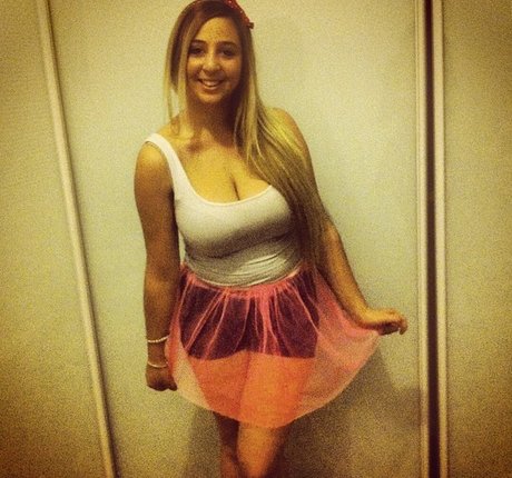 Wears ren étoile sexy photo