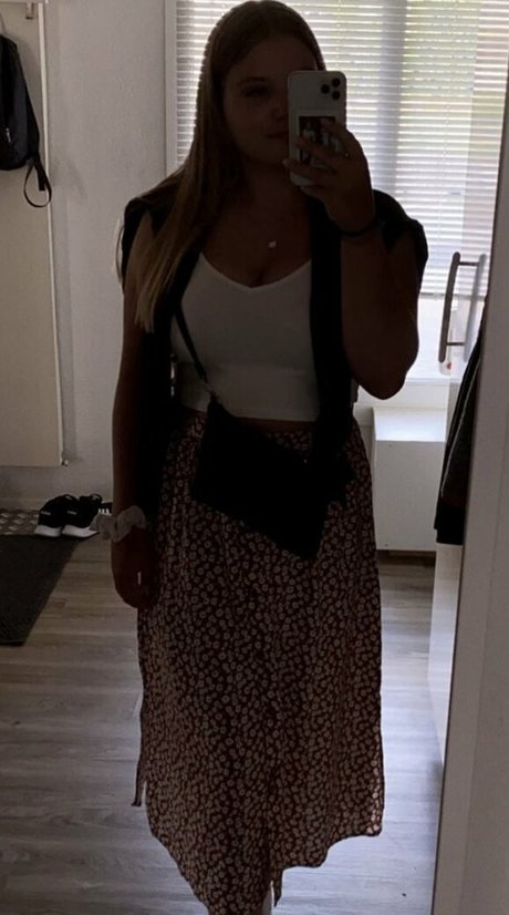 épais onlyfans nus archive