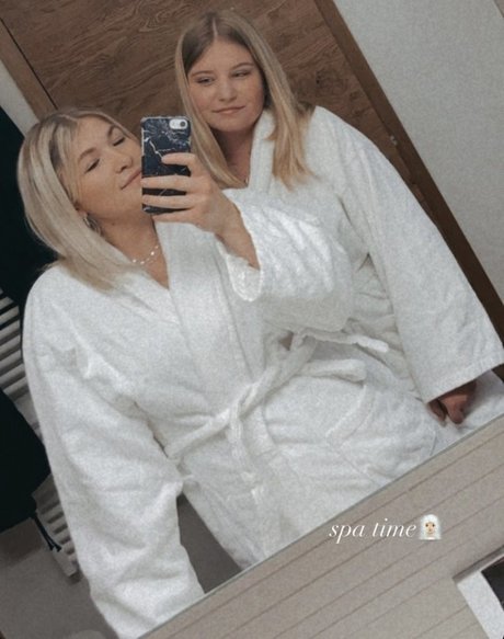 Aline Zwahlen nus étoiles images