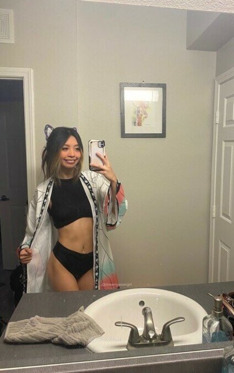 dreamyasiangirl star du porno chaud image