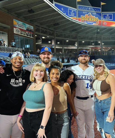 Morgan Watt modèle nu image