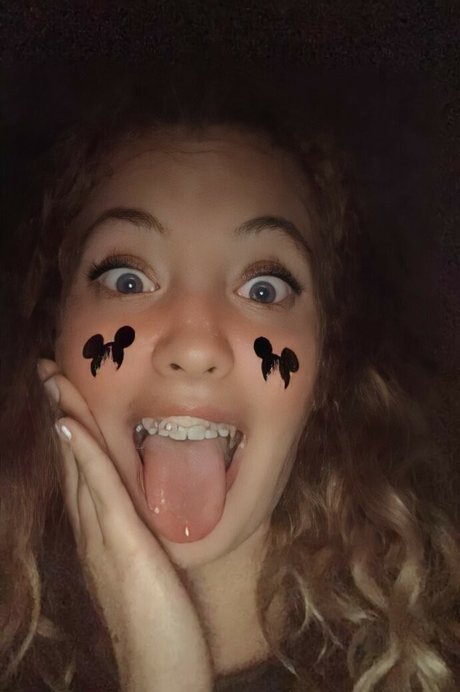 cumslut val belle étoile image