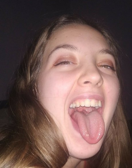 petite blonde onlyfans belle sexy des photos