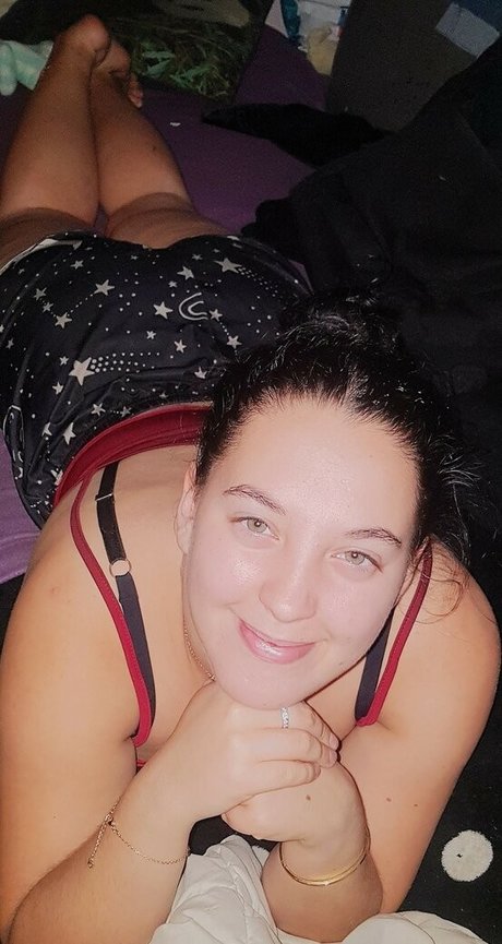 cumslut val nus star du porno archive