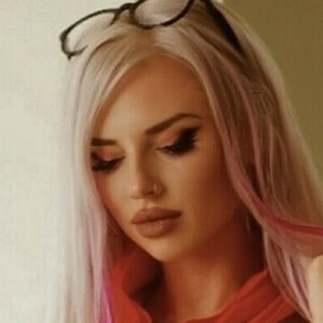 Anna Schwartz actrice exclusive galeries