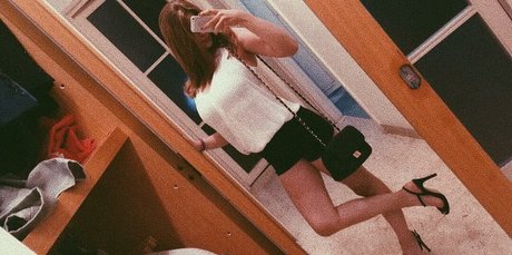 Elissa T étoile sexy image