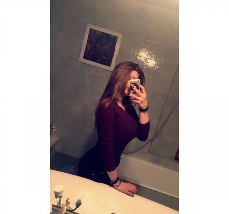 Elissa T modèle meilleur galeries