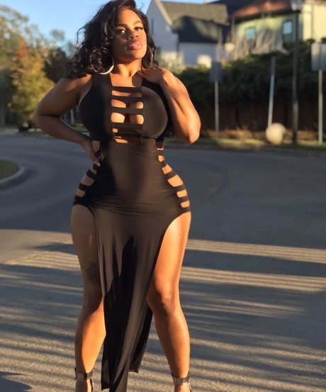 Dominique Chinn actrice de nus photos