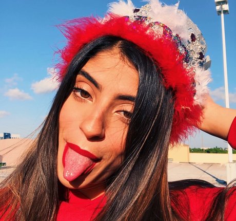 Antoenella star du porno belle images